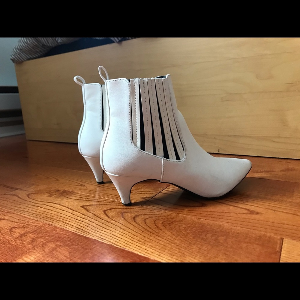 White pointy-toed boots